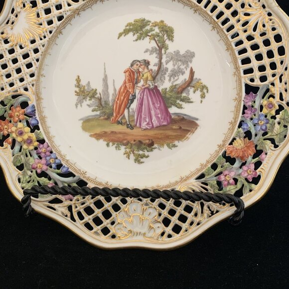 Helena Wolfsohn Reticulated Plate 8.5" Watteau Couple Scene Dresden Germany 6 - Picture 5 of 7